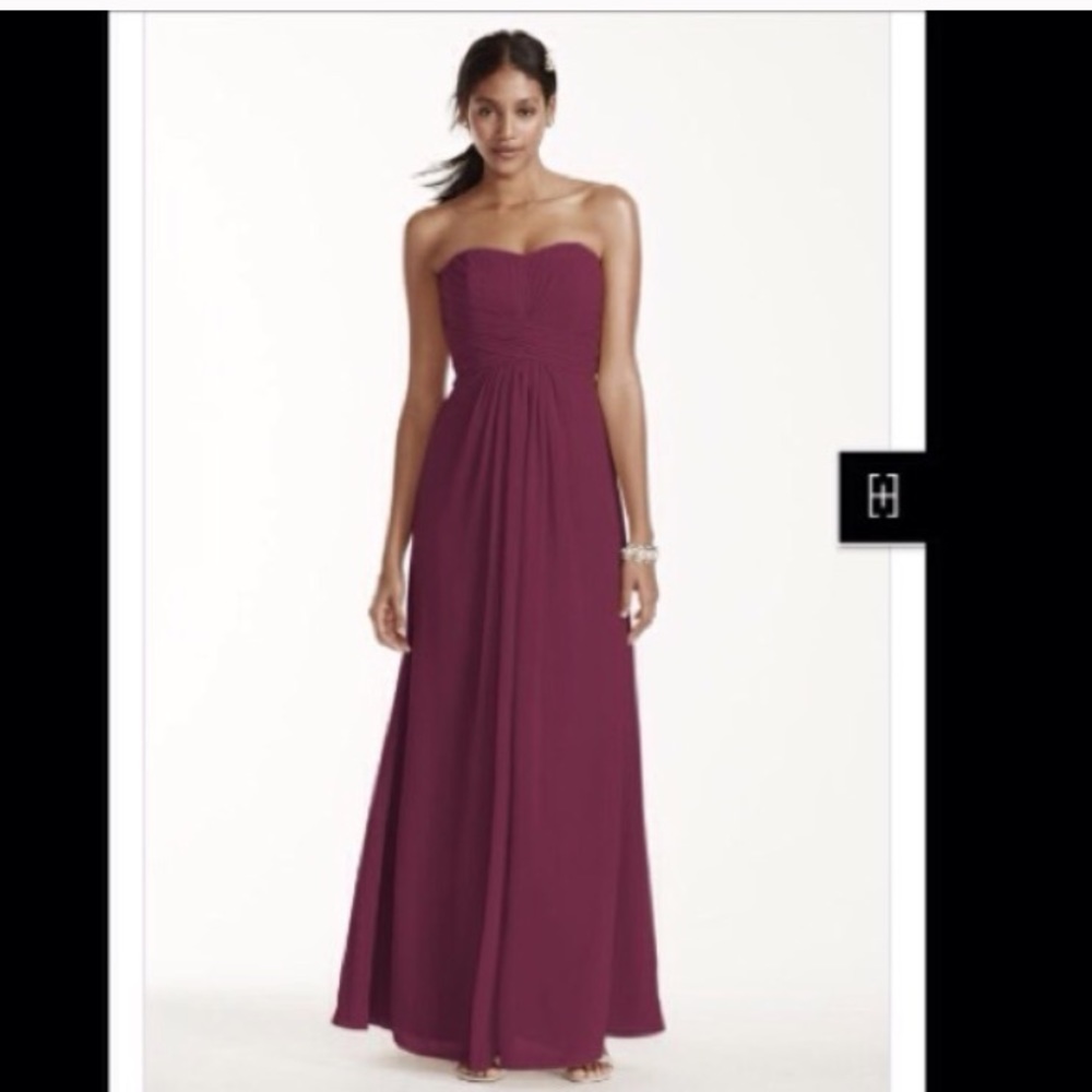 ⭐️Burgundy Evening Gown!⭐️
